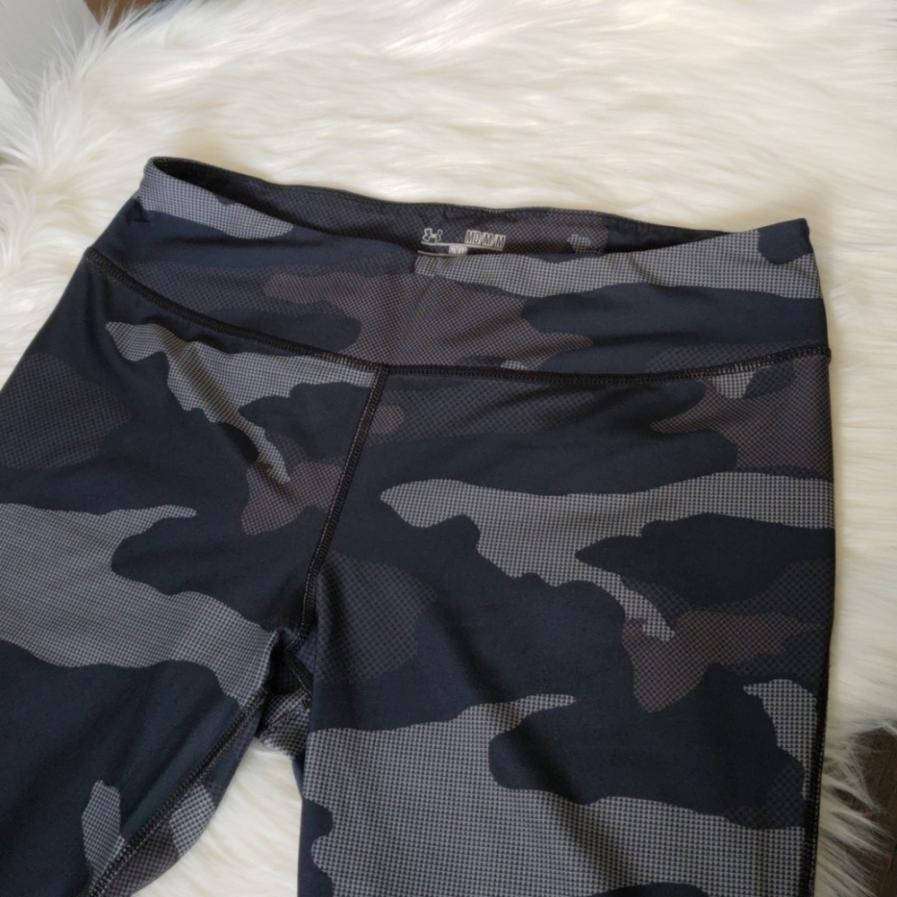 Under Armour Yoga Pants Size M